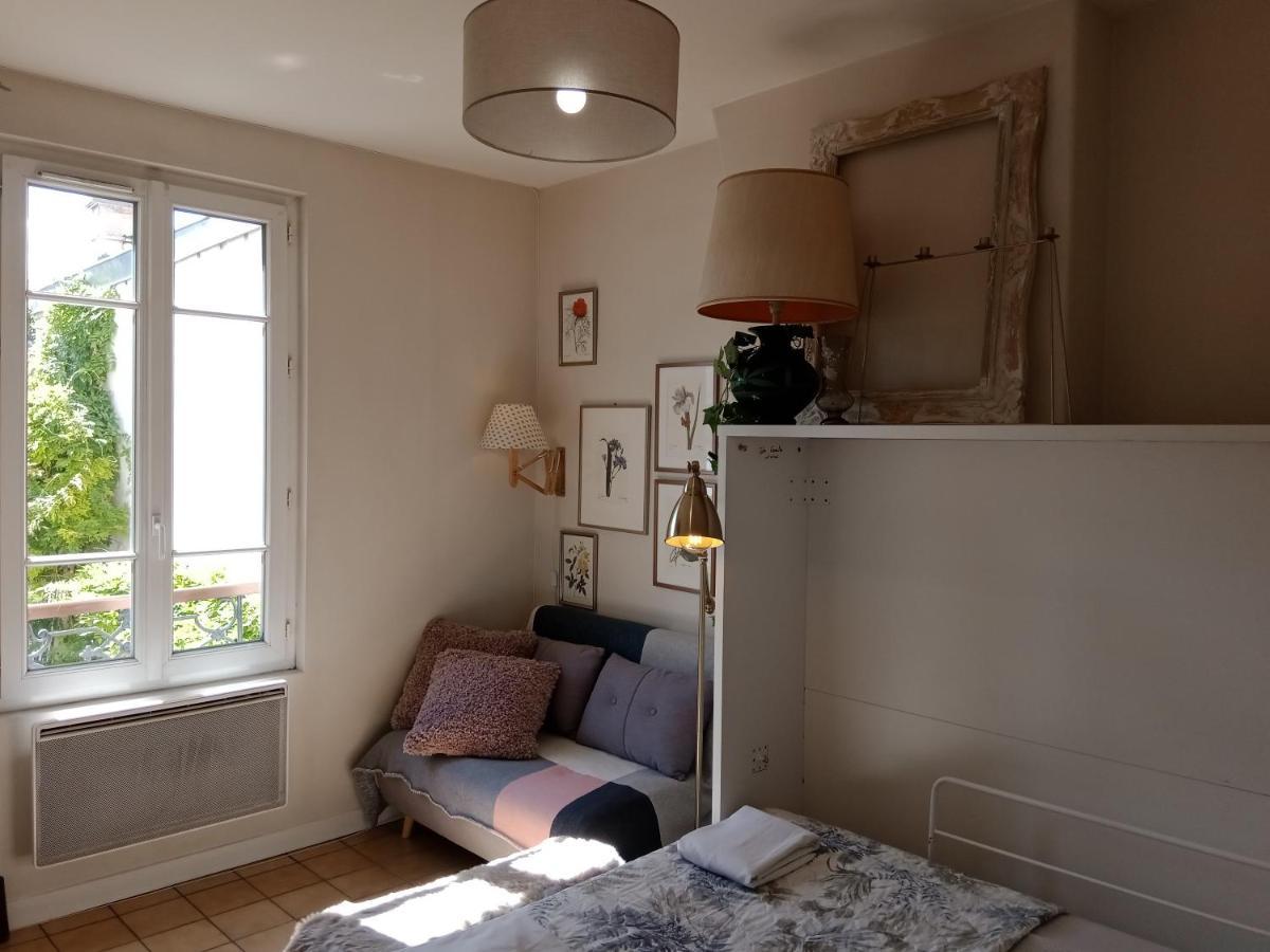 Paris Authentic House Small, Bright And Calm Studio Exterior foto