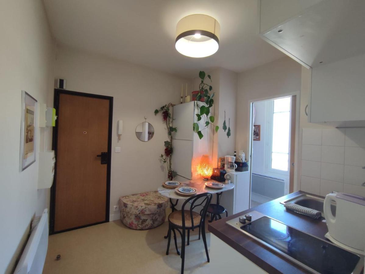 Paris Authentic House Small, Bright And Calm Studio Exterior foto