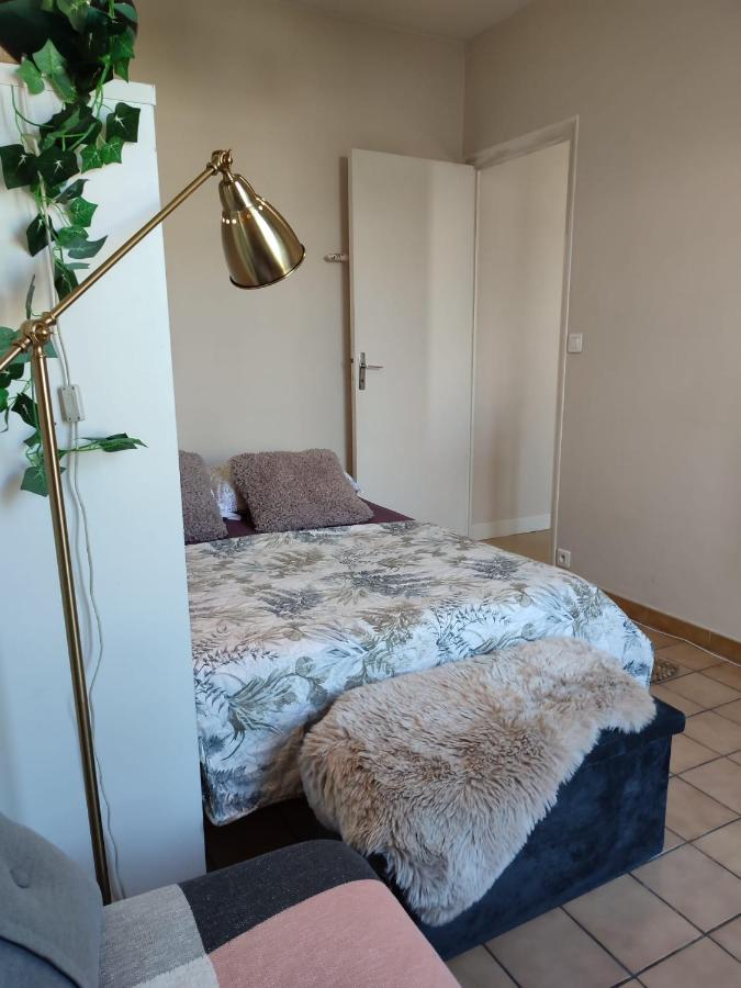 Paris Authentic House Small, Bright And Calm Studio Zimmer foto