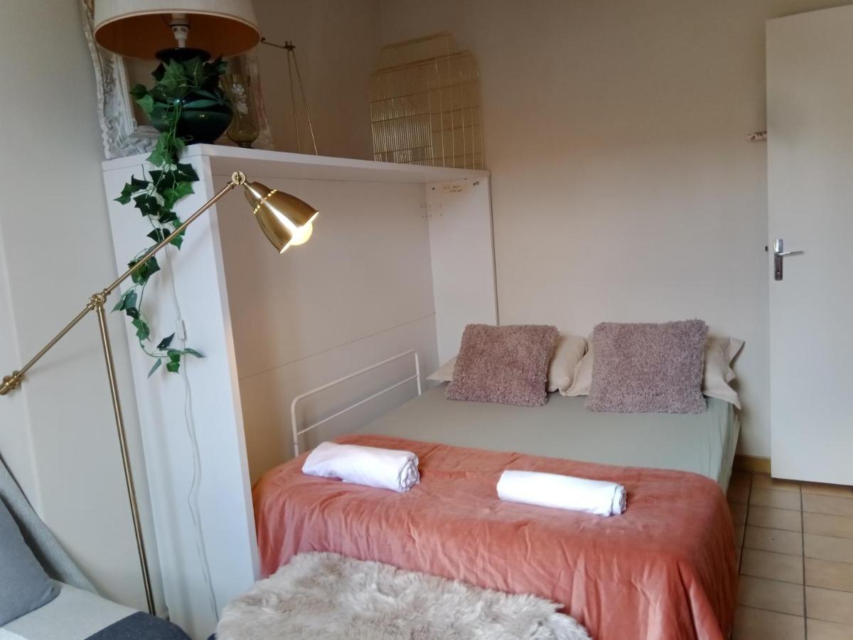 Paris Authentic House Small, Bright And Calm Studio Exterior foto